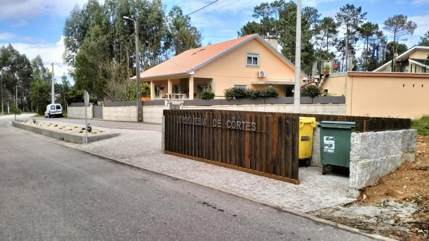 Beneficia&ccedil;&atilde;o do Largo de Candendo - Freguesia de C&ocirc;rtes